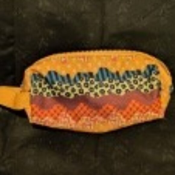 Buy 2 Get 1 Free wallets and makeup bags! - Picture 3 of 16